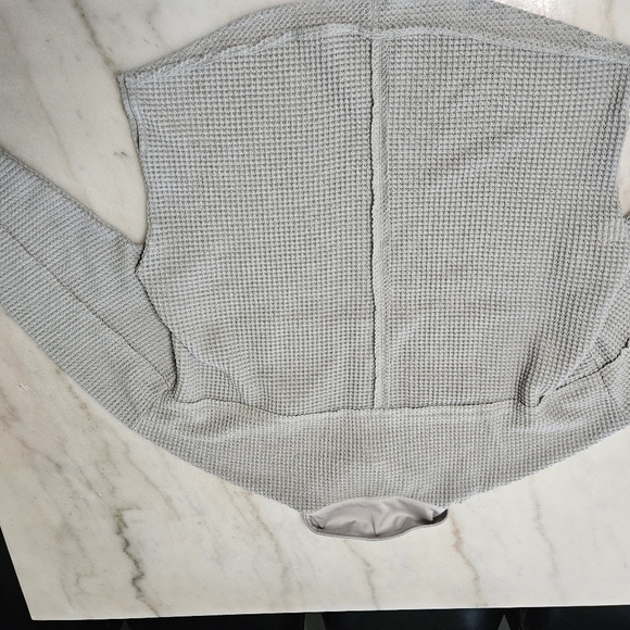 AndTheWhy Textured Woman Blouse, Size M - Picture 3 of 10